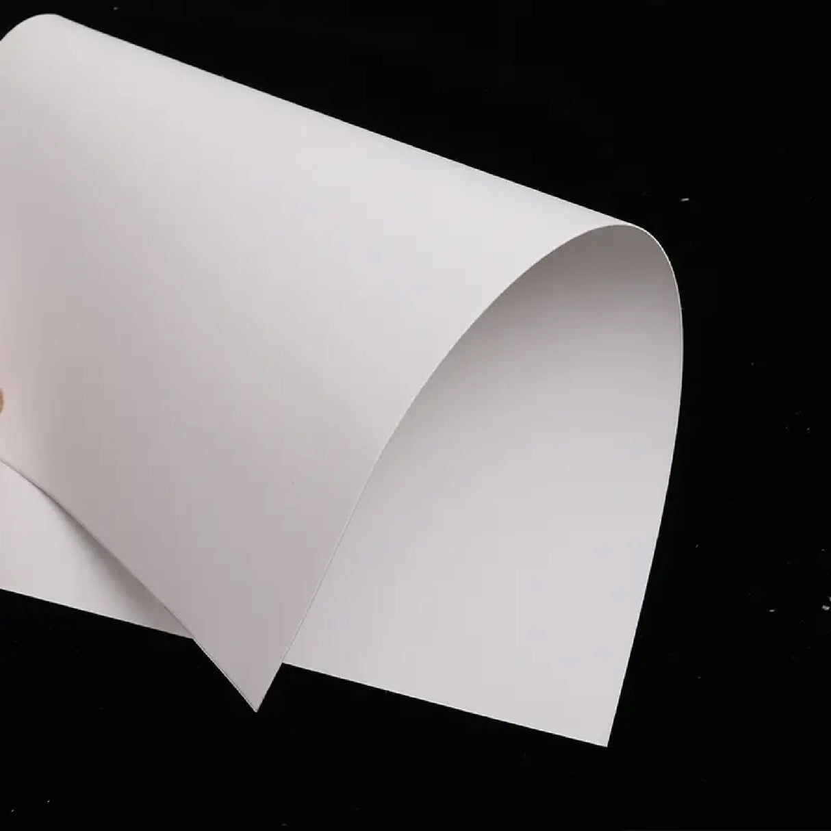 White Chart Paper – 50x70 cm, 230GSM