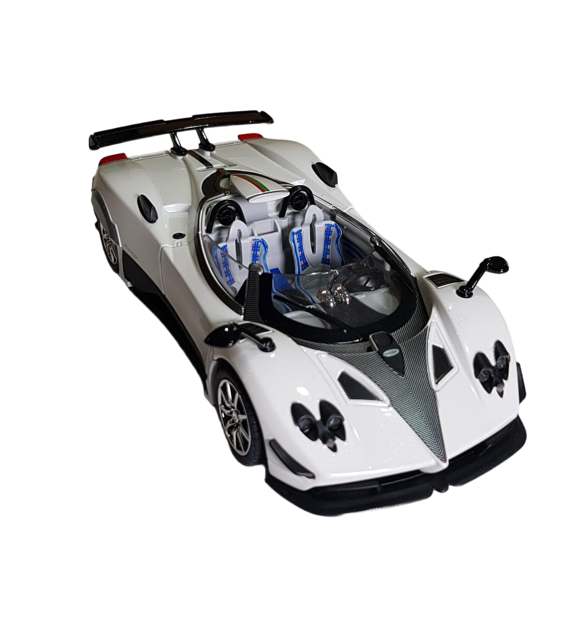 Pagani Zonda Hp Barchetta Model 1:24 Scale (3 Assorted Colors, Sold As Single)