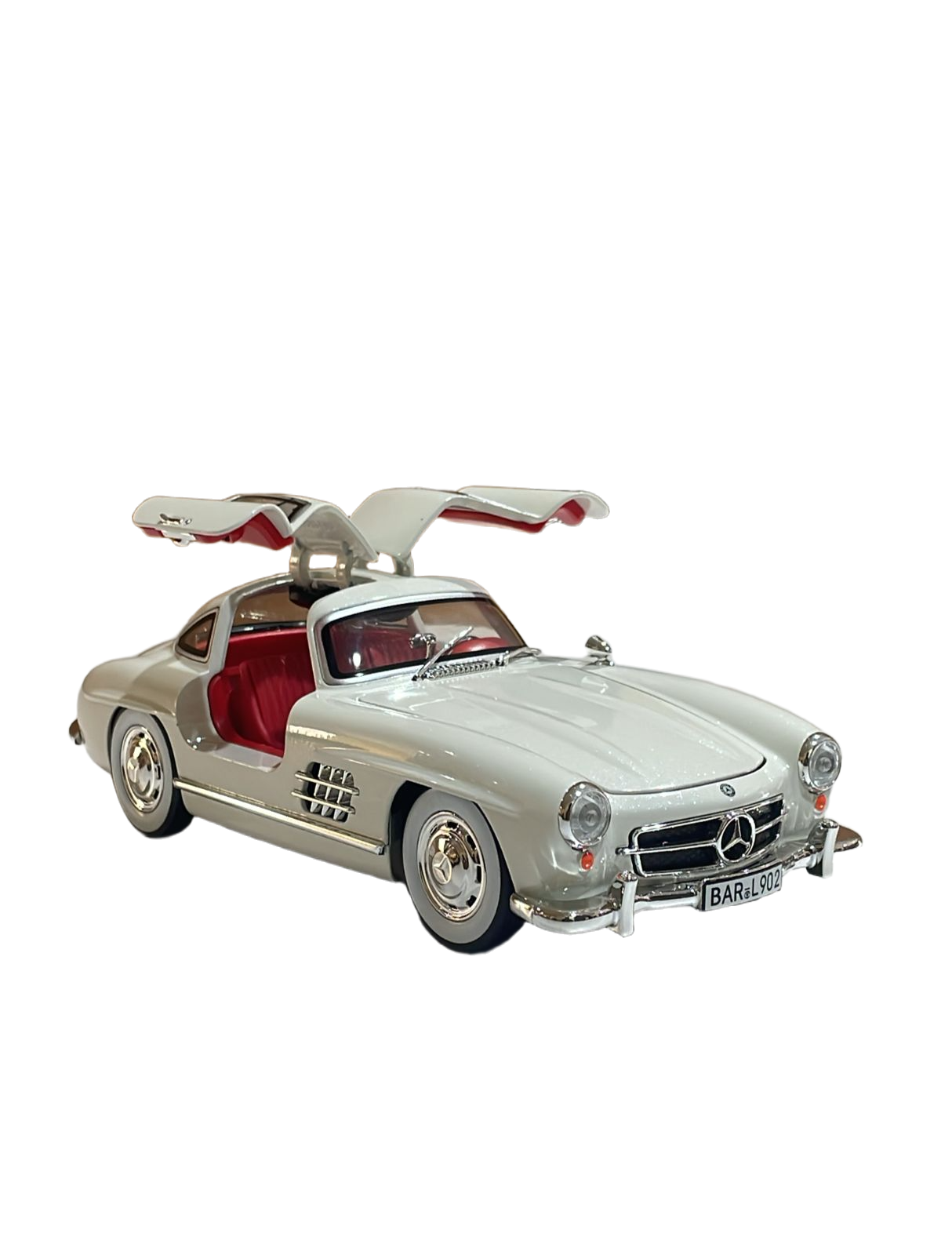 Mercedes-Benz 300 Sl Gullwing Model 1:24 Scale (3 Assorted Colors, Sold As Single)