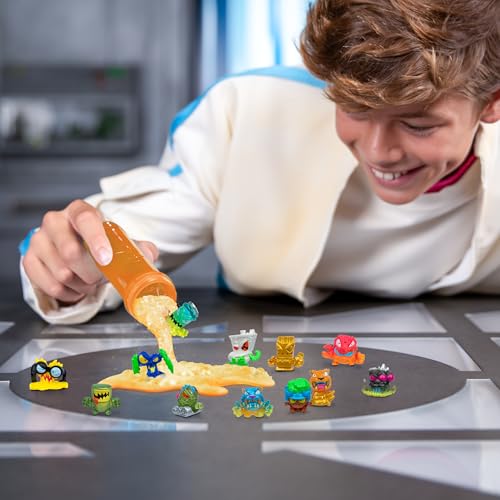 MrBeast Lab Swarms Series 2, Atomic Series 12 Pack Python Panther