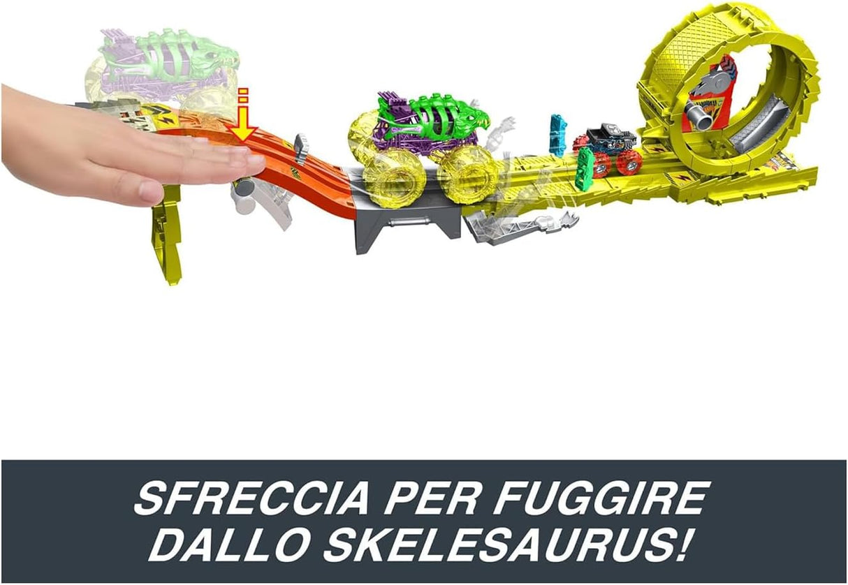 Hot Wheels Monster Trucks Charge & Chase Challenge Track Set