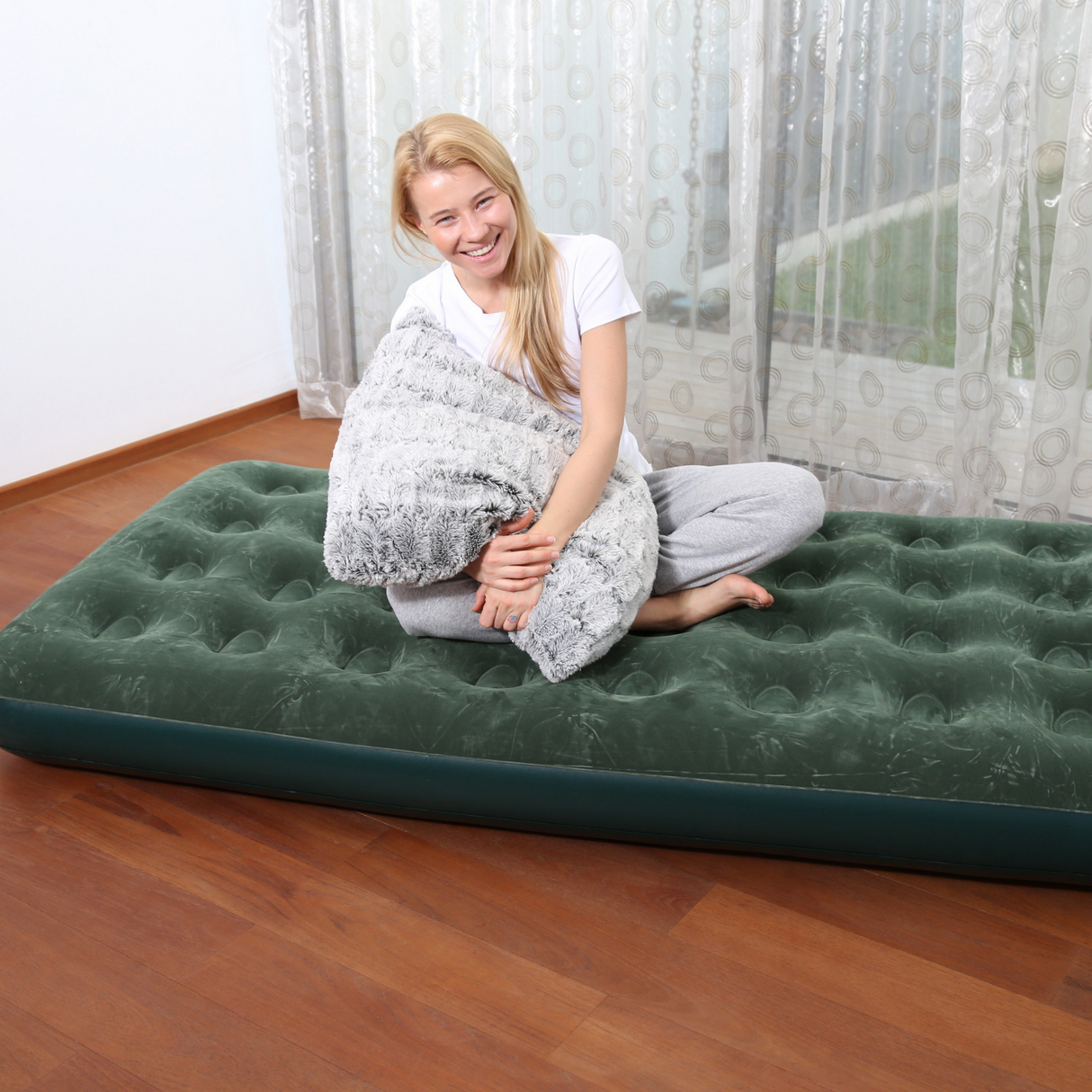 Bestway Flocked Air Bed / Twin