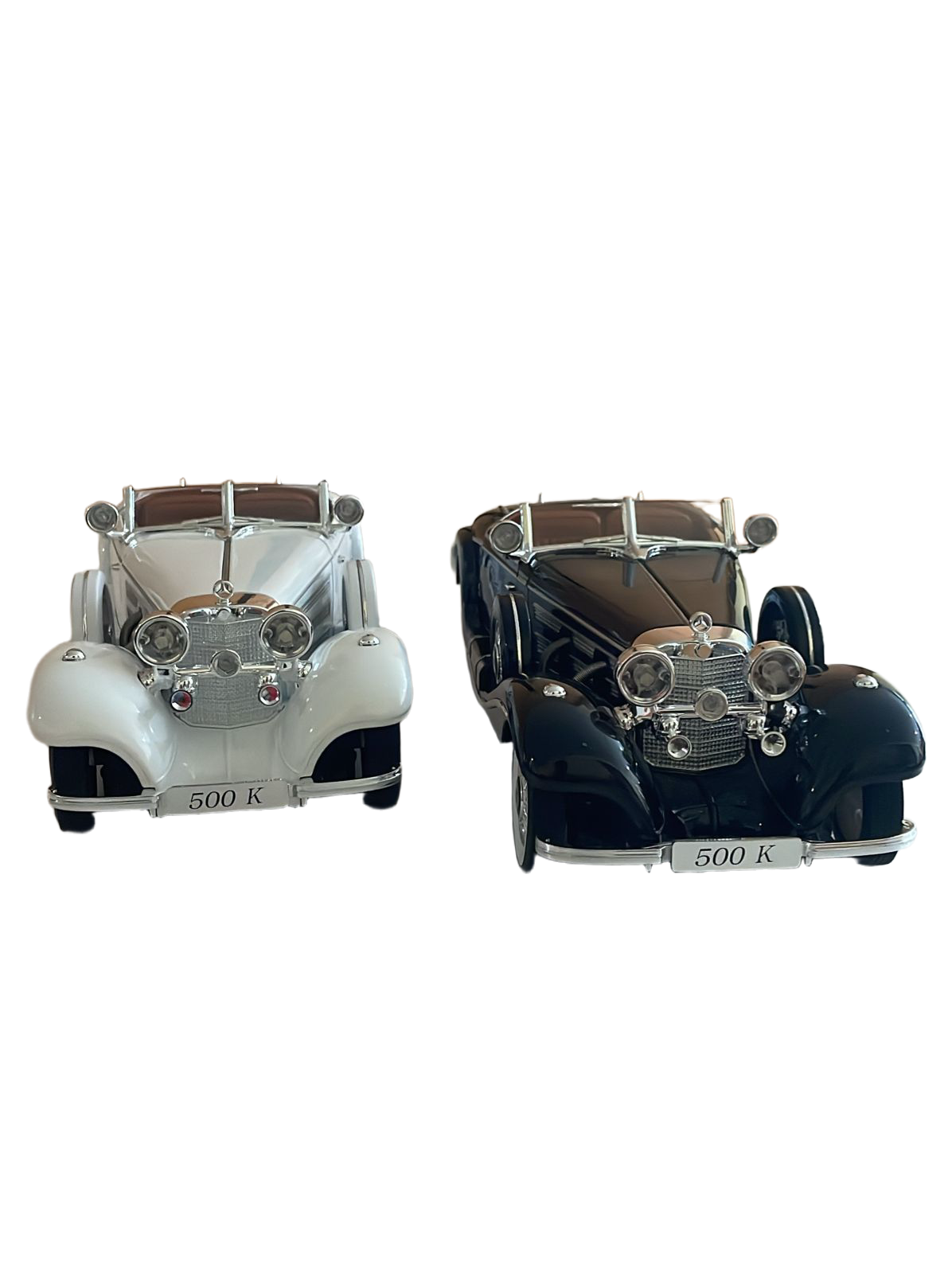 Mercedes-Benz 500k Model 1:18 Scale (2 Assorted Colors, Sold As Single)