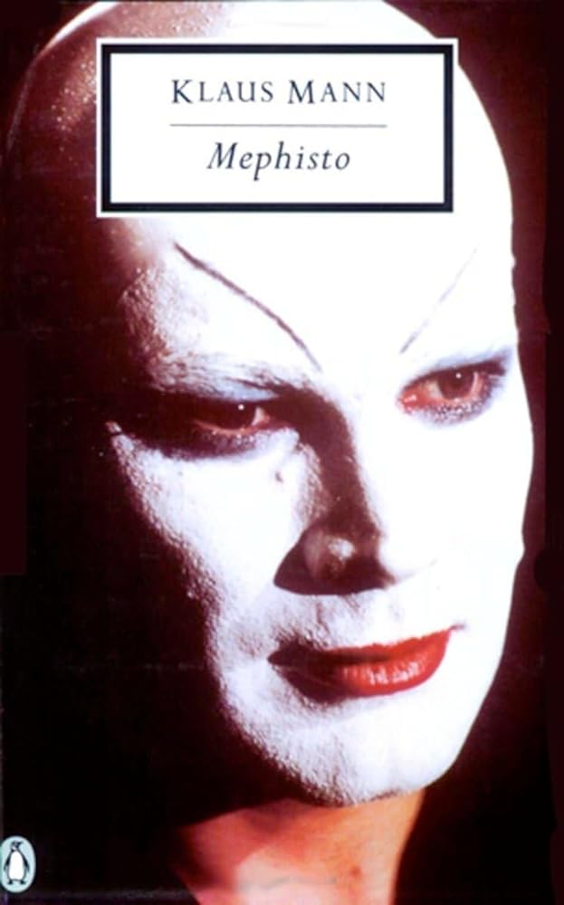 Book cover image of Mephisto (Classic, 20th-Century, Penguin)