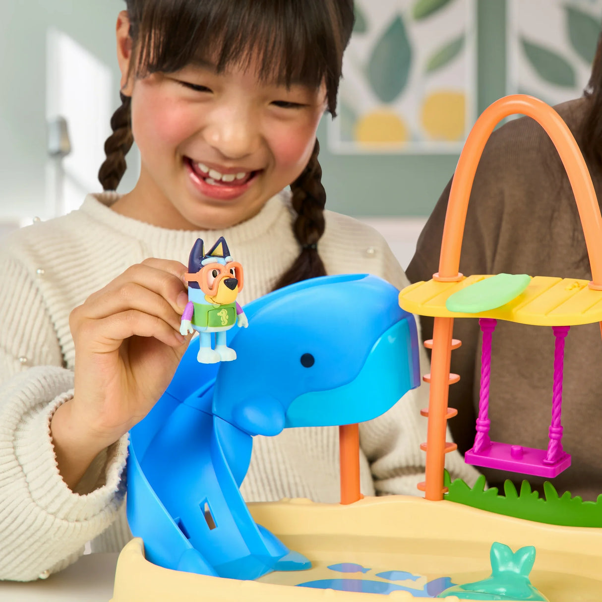 Bluey Whale Water Park Playset Slide Down the Whale Slide Includes Color-Change Bluey Figure