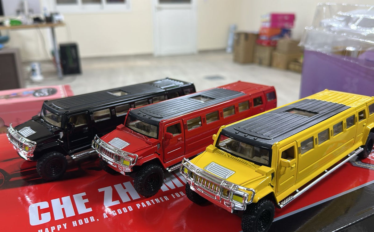 Hummer H2 Limousine 1:32 Scale Die-Cast Toy Car – Assorted Colors
