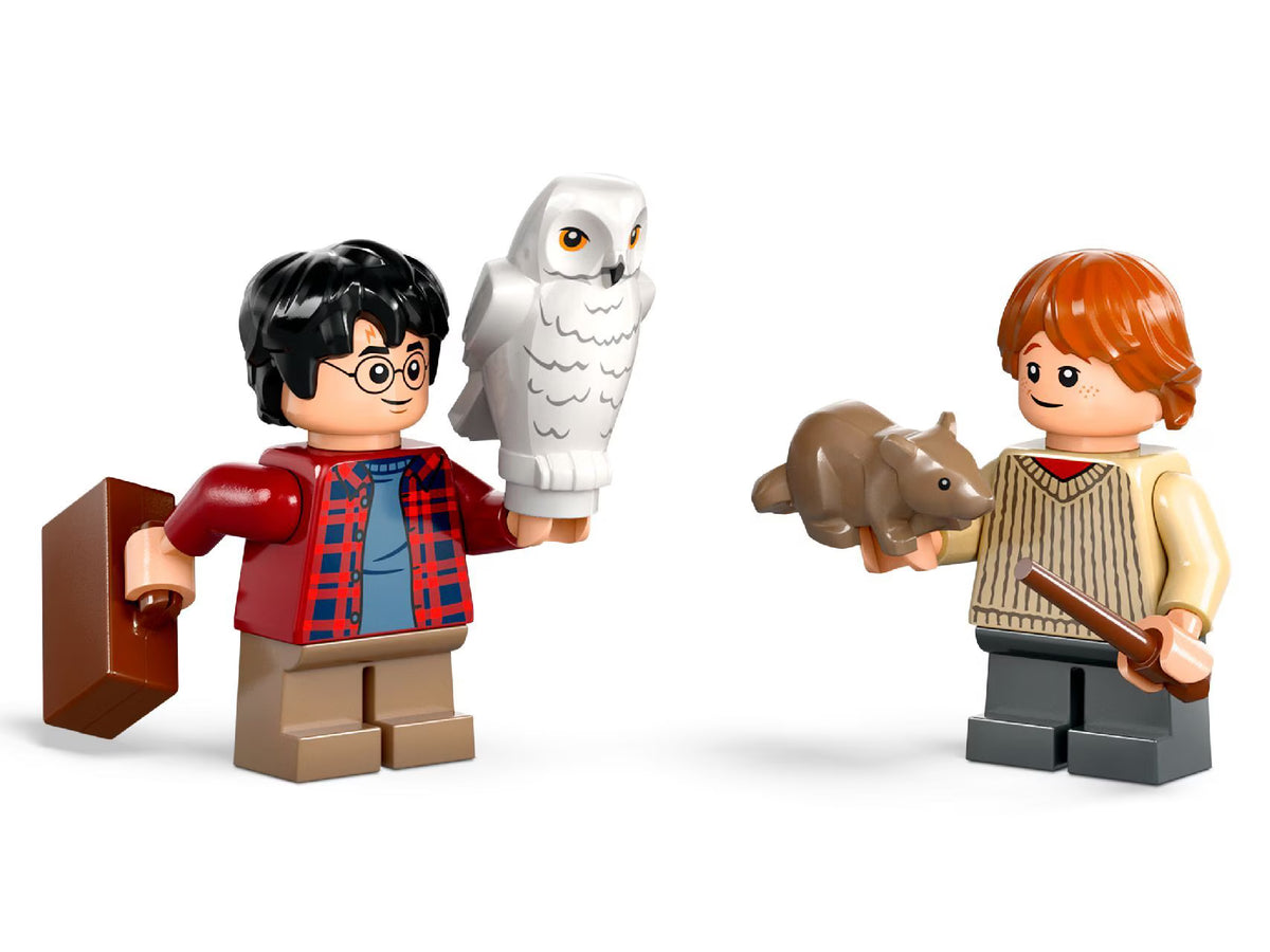 LEGO Harry Potter Flying Ford Anglia 76424 Building Kit 165 Pieces