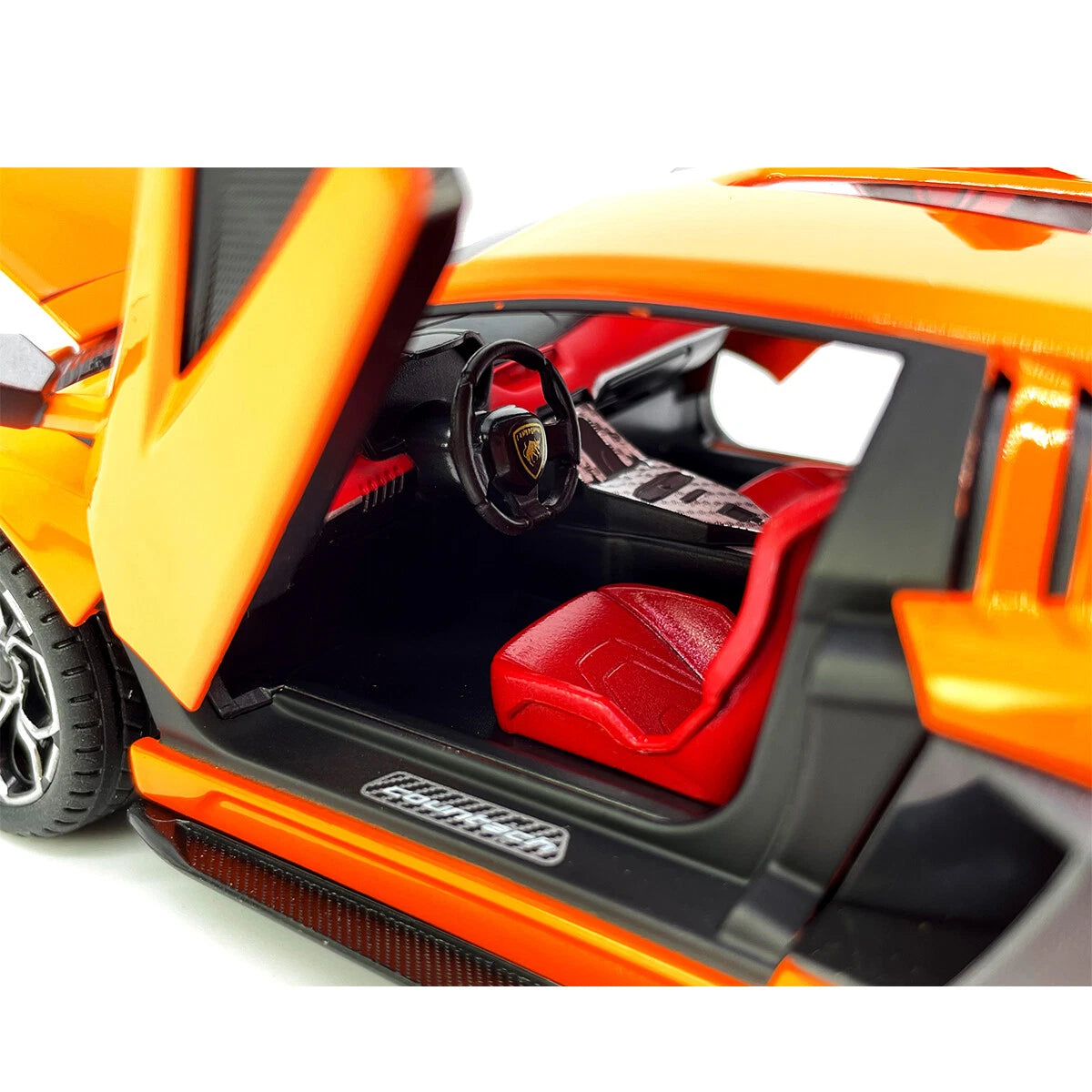 Lamborghini Countach Model 1:24 (assorted colors, sold as single)