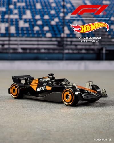 Hot Wheels 5-Pack Race Team Set of 5 Formula 1-Themed 1:64 Scale Die-Cast Toy Cars