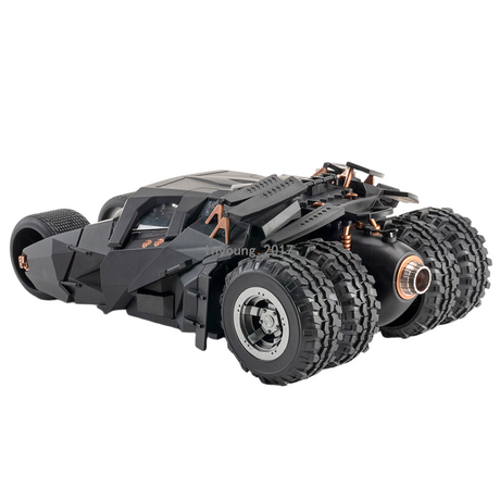 Batmobile The Dark Knight Trilogy Tumbler Model 1:18 Scale