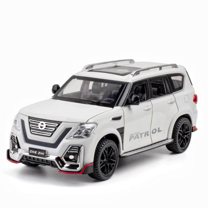 Nissan Patrol Model 1:24 (Assorted colors, sold as single)