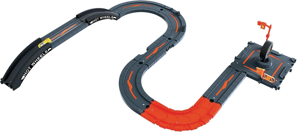 Hot Wheels City Track Pack 10-Piece Set with 1 Car