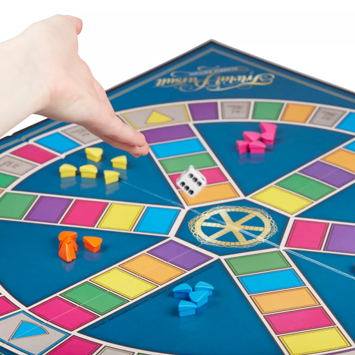 Hasbro Gaming Trivial Pursuit Classic Edition