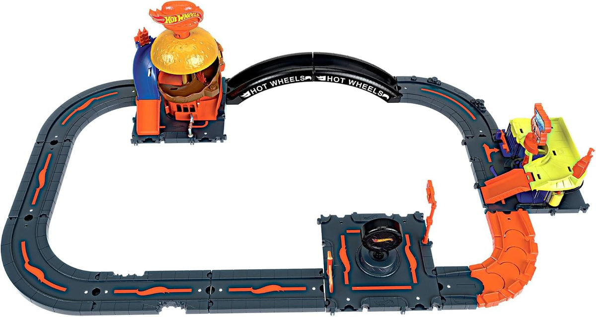 Hot Wheels City Track Pack 10-Piece Set with 1 Car