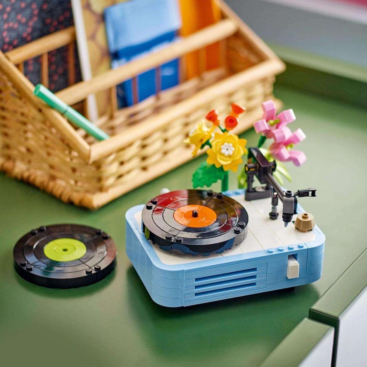 LEGO Creator 3in1 Record Player with Flowers Building Toy - Rebuilds Into a Radio Model or Microphone - Music Toys for 8+ Year Old Girls & Boys - Creative Gift Idea - 31172