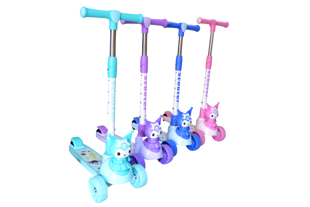 Kuromi Scooter, 4 Height Adjustable Kick Scooter for Boys & Girls Ages 3-13, Foldable & Portable Outdoor Toy (Assorted Color, Sold as single)