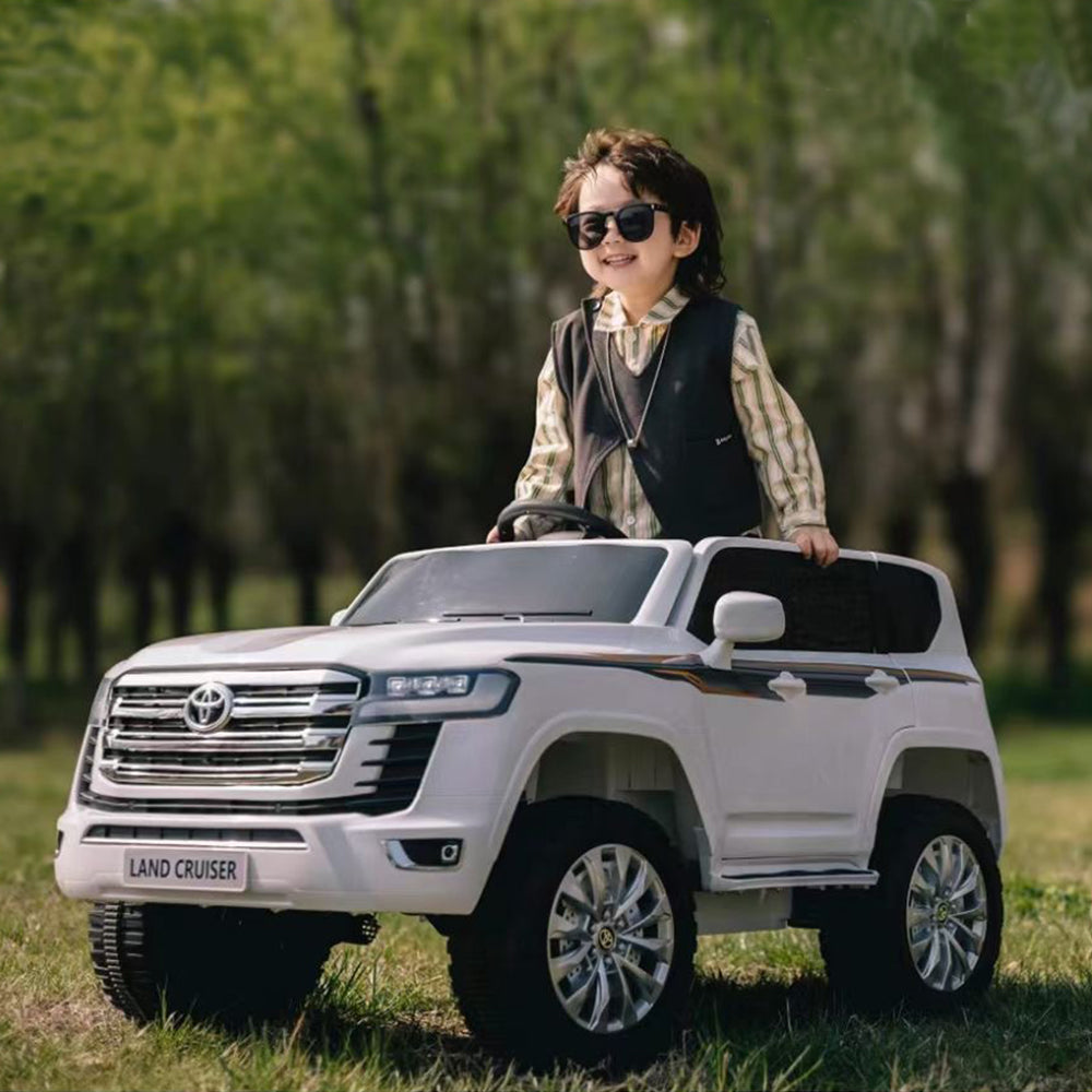 TOYOTA LAND CRUISER 12V Kids Ride-On Electric Car – White