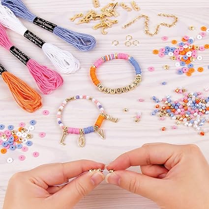 Make It Real - Juicy Couture Love Letters Bracelet Making Kit - Kids Jewelry Making Kit - DIY Charm Bracelet Making Kit for Girls - Friendship Bracelets with Flat Clay Beads for Girls 8-10-12-14